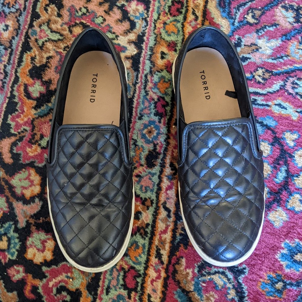 Torrid Black Faux Leather Quilted Slip On Sneakers - 9.5WW - Picture 7 of 7